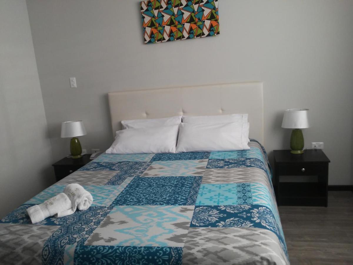 Illari Hotel Riobamba Buitenkant foto